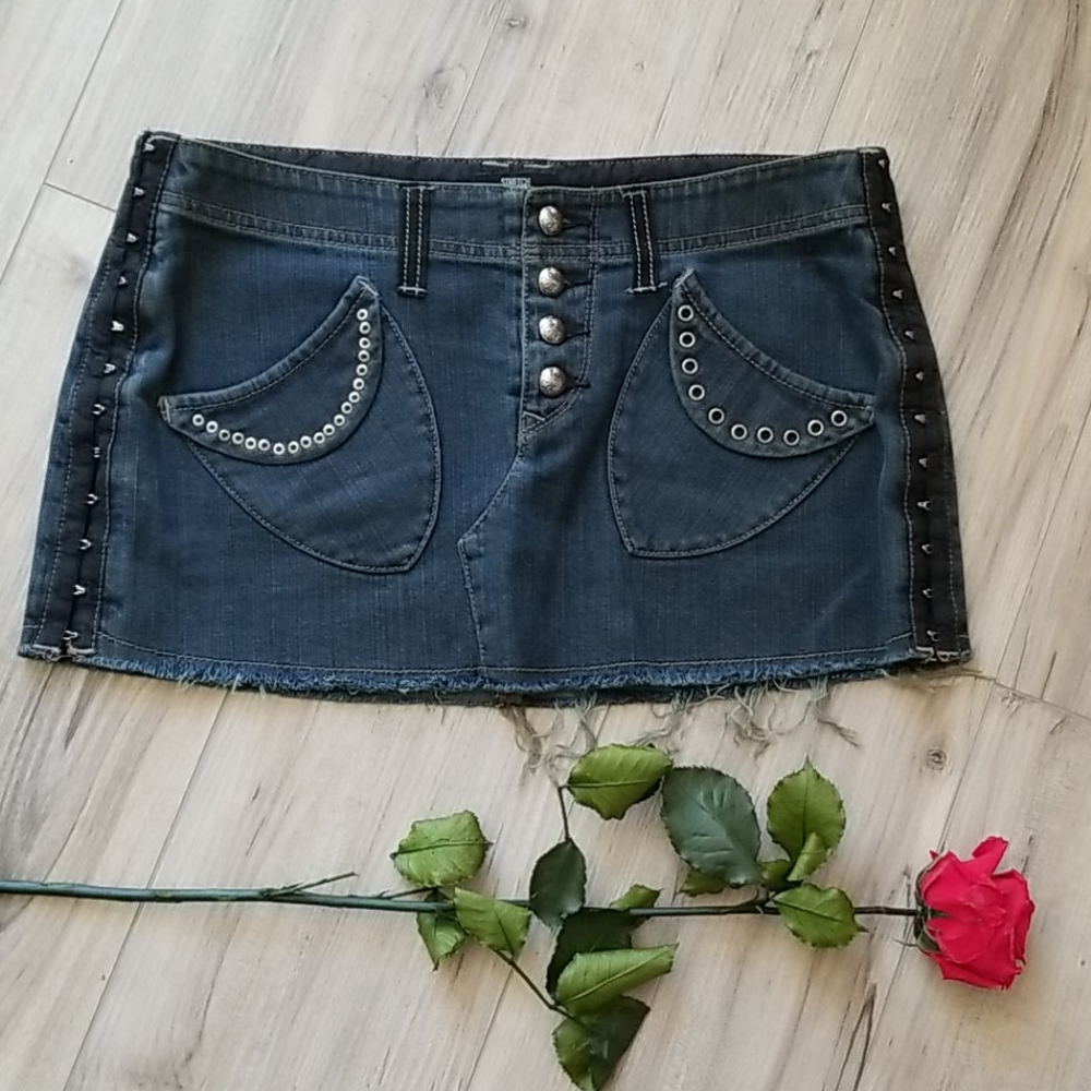 Guess Jean Skirt sz 28